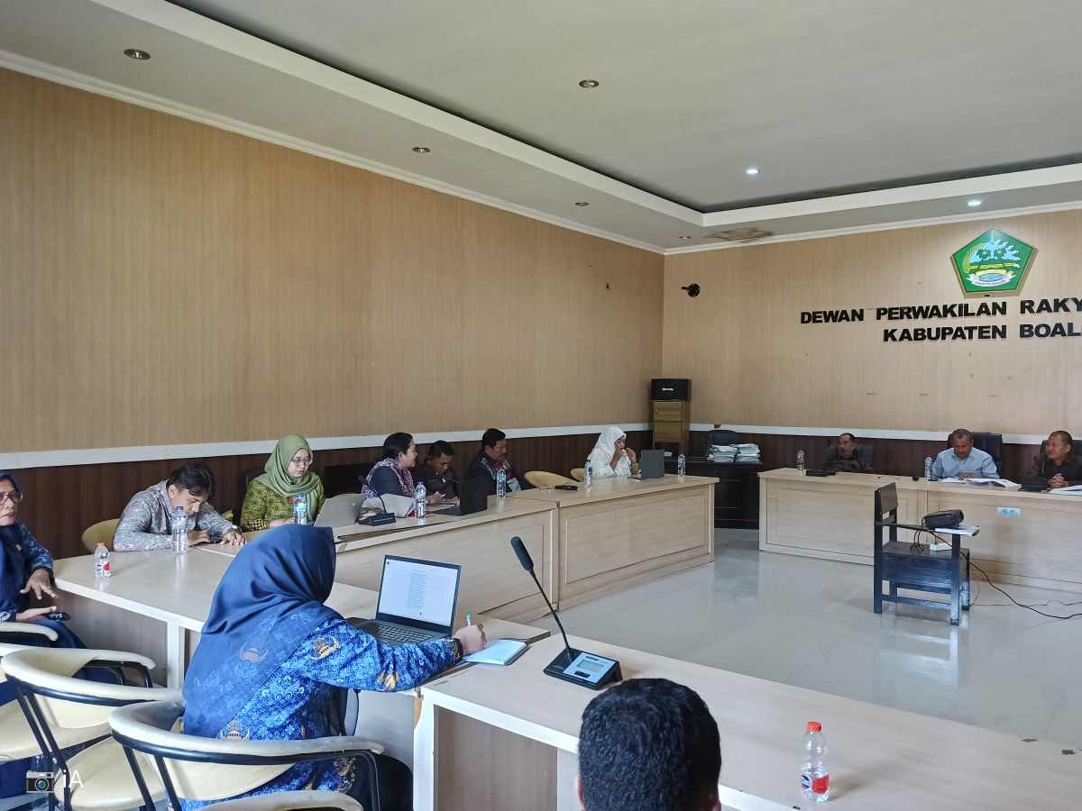 Finalisasi ranperda Pembinaan Ideologi Pancasila dan Wawasan Kebangsaan - Foto 3
