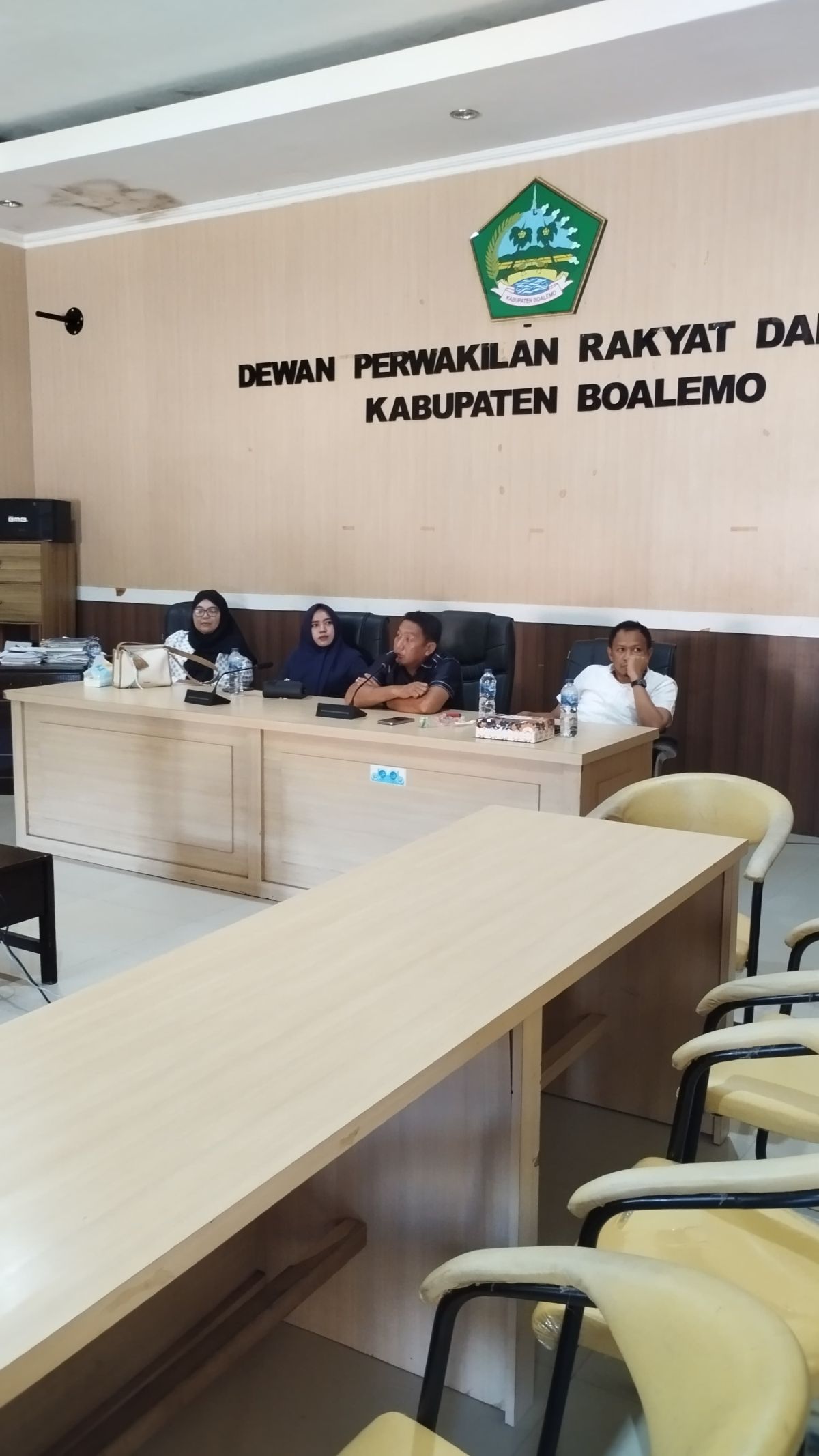 RAPAT FINALISASI RANPERDA TENTANG PERLINDUNGAN, KEMUDAHAN DAN PEMBERDAYAAN USAHA MIKRO - Foto 2